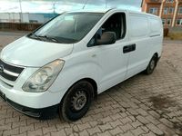 Gebraucht Hyundai H-1 170 PS (125 kW) 2008 Weiß Van / Kleinbus