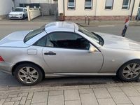 Gebraucht Mercedes SLK230 193 PS (141 kW) 1998 Silber Cabrio