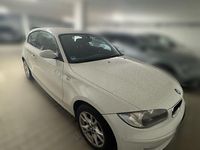 Gebraucht BMW 116 116 PS (85 kW) 2008 Weiß Kleinwagen