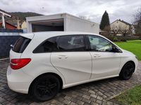 Gebraucht Mercedes B180 109 PS (80 kW) 2013 Weiß Van / Kleinbus
