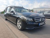 Gebraucht Mercedes E220 194 PS (142 kW) 2018 Silber Limousine