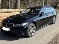 Gebraucht BMW 320e Advantage 163 PS (119 kW) 2021 Schwarz Kombi