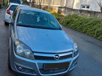 Używany Opel Astra 90 KM (66 kW) 2005 Sedan/Limuzyna