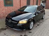 Gebraucht Mercedes A180 Style 109 PS (80 kW) 2018 Kosmosschwarz  metalliclack Kleinwagen