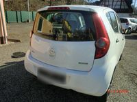 Gebraucht Opel Agila 65 PS (47 kW) 2009 Weiß Kleinwagen