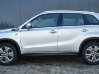 Gebraucht Suzuki Vitara Club 129 PS (94 kW) 2025 Silky silver metallic SUV