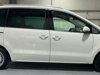Gebraucht VW Sharan 140 PS (102 kW) 2011 Candyweiss Van / Kleinbus