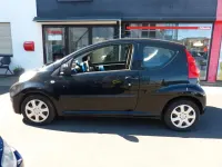 Gebraucht Peugeot 107 Style 68 PS (50 kW) 2011 Schwarz Kleinwagen