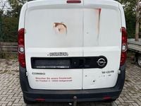 Gebraucht Opel Combo Edition 105 PS (77 kW) 2016 Weiß Van / Kleinbus