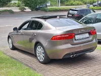 Gebraucht Jaguar XE Prestige 179 PS (131 kW) 2018 Braun Limousine