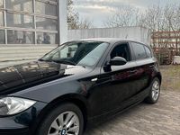 Gebraucht BMW 116 122 PS (89 kW) 2009 Schwarz Kleinwagen