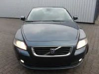 Second-hand Volvo S40 109 CP (80 kW) 2010 Albastru Berlinǎ