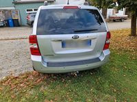 Gebraucht Kia Carnival 185 PS (136 kW) 2009 Silber Van / Kleinbus