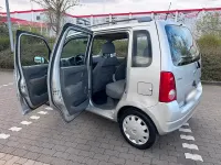Gebraucht Opel Agila 58 PS (42 kW) 2002 Silber Van / Kleinbus