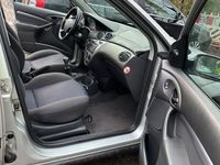 gebraucht Ford Focus 1 Hand 1.6 Benzin