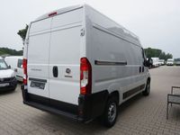 Gebraucht Fiat Ducato 140 PS (102 kW) 2023 Weiss Van