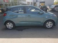 Gebraucht Hyundai i10 Select 63 PS (46 kW) 2024 Grün schwarz Kleinwagen