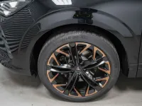 Neu Cupra Terramar VZ 265 PS (194 kW) 2025 Midnight black metall... SUV