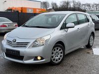Gebraucht Toyota Verso 147 PS (108 kW) 2009 Silber Van / Kleinbus