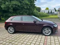 Gebraucht Audi A3 Ambiente 179 PS (131 kW) 2013 Rot Limousine