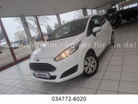 Gebraucht Ford Fiesta Trend 60 PS (44 kW) 2013 Weiß Kleinwagen