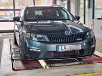 Gebraucht Skoda Octavia RS 184 PS (135 kW) 2014 Grau Kleinwagen