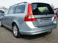 Gebraucht Volvo V70 Kinetic 114 PS (83 kW) 2012 Silber Kombi
