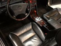 gebraucht Mercedes E320 Cabriolet - 5-Gang Automatik - Sportline
