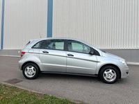 Gebraucht Mercedes B180 116 PS (85 kW) 2006 Silber Van / Kleinbus