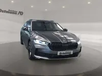 Neu Skoda Superb SportLine 193 PS (141 kW) 2026 Grau Kombi