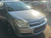 Gebraucht Opel Astra 101 PS (74 kW) 2004 Silber Limousine