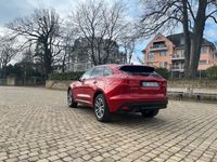 gebraucht Jaguar F-Pace 2.0 R-Sport AWD,1.Hand,Panorama,Leder rot