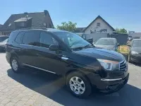 Gebraucht SsangYong Rodius 155 PS (114 kW) 2015 Schwarz Van / Kleinbus