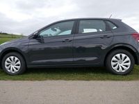 Gebraucht VW Polo Trendline 80 PS (58 kW) 2018 Grau Kleinwagen