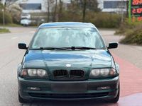 Second-hand BMW 320 136 CP (100 kW) 2000 Verde Break