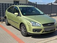 Second-hand Ford Focus 110 CP (80 kW) 2007 Verde Hatchback