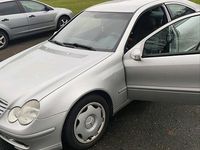 Gebraucht Mercedes C180 2003 Silber Coupé