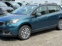 Gebraucht Peugeot 2008 Active 99 PS (72 kW) 2017 Blau SUV