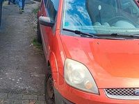 Gebraucht Ford Fiesta 65 PS (47 kW) 2007 Rot Kleinwagen