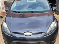 Gebraucht Ford Fiesta Trend 82 PS (60 kW) 2010 Grau Kleinwagen