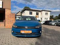 Gebraucht VW Polo 95 PS (69 kW) 2019 Blau Limousine
