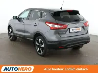 Gebraucht Nissan Qashqai N-Vision 163 PS (119 kW) 2017 Grau SUV