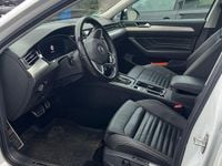Gebraucht VW Passat Alltrack 240 PS (176 kW) 2020 Weiß Kombi