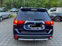 gebraucht Mitsubishi Outlander 2.2 DI-D 4WD Aut. Top