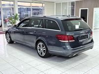 Gebraucht Mercedes E220 170 PS (125 kW) 2016 Grau Limousine