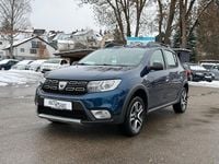 Gebraucht Dacia Sandero Celebration 90 PS (66 kW) 2018 Blau Limousine