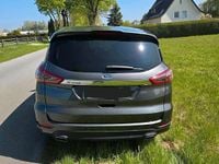 Gebraucht Ford S-MAX Titanium 179 PS (131 kW) 2018 Grau Van / Kleinbus