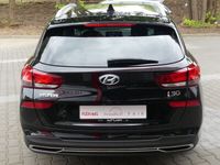 gebraucht Hyundai i30 cw 1.5DPI 2-Zonen-Klima Sitzheizung LED