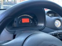 Gebraucht Citroën C2 60 PS (44 kW) 2004 Rot Kleinwagen