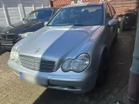 Gebraucht Mercedes C220 2001 Silber Limousine